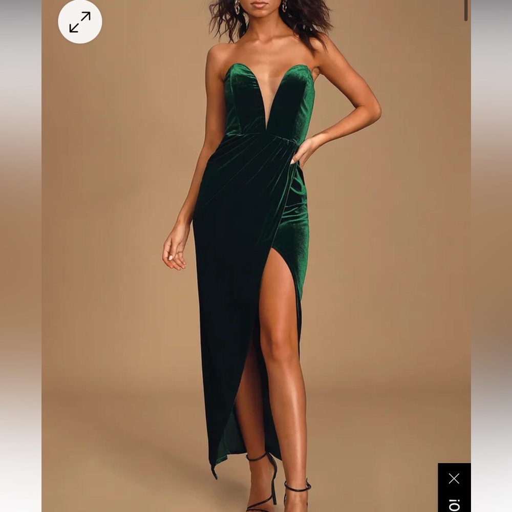 Lulu's Strapless Green Velvet Dress